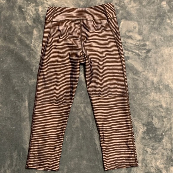 Workout clothes bundle - Picture 4 of 4